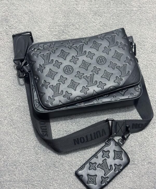 Lv messenger bag