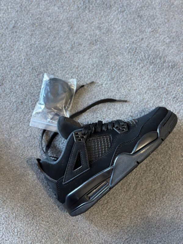 Jordan 4 black cat
