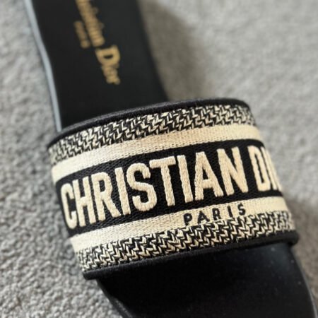 Dior slids