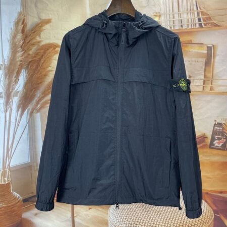Stone island windbreaker black