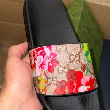 Gucci slider