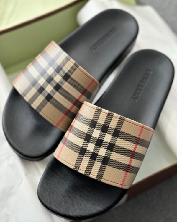 Burberry slider