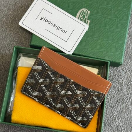 Goyard card holder Brown