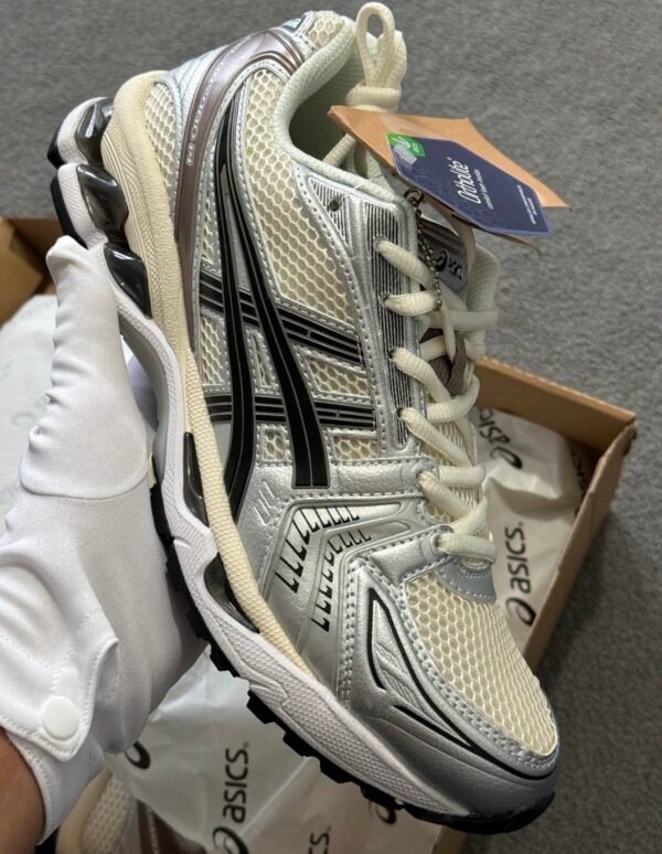 Oasics sneaker