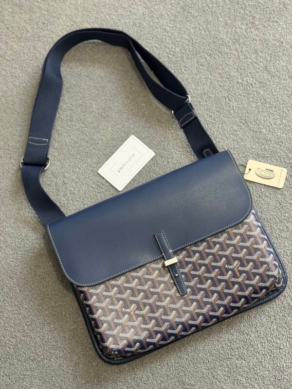 Goyard bag