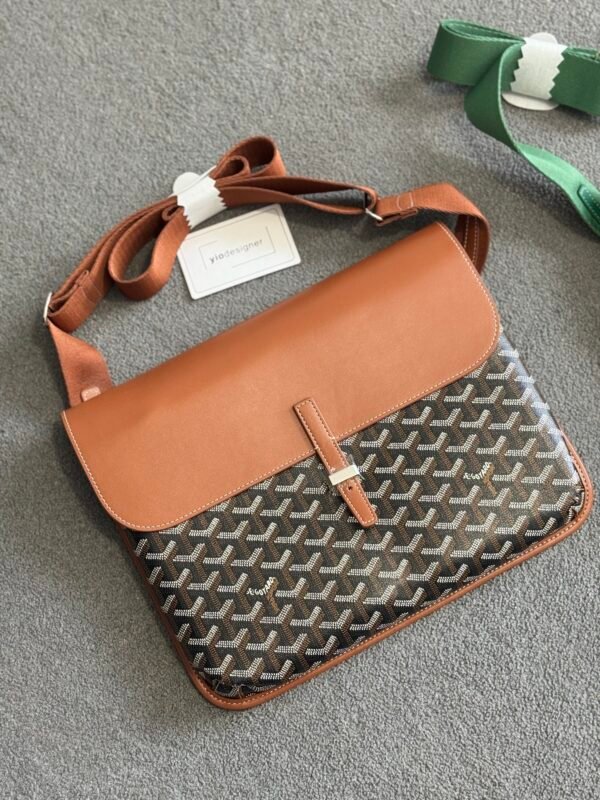 Goyard bag