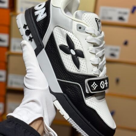 Lv sneaker