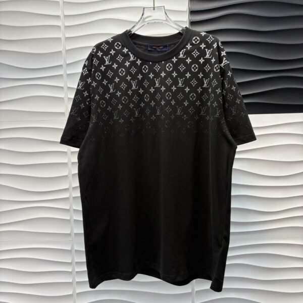 Lv T-shirt