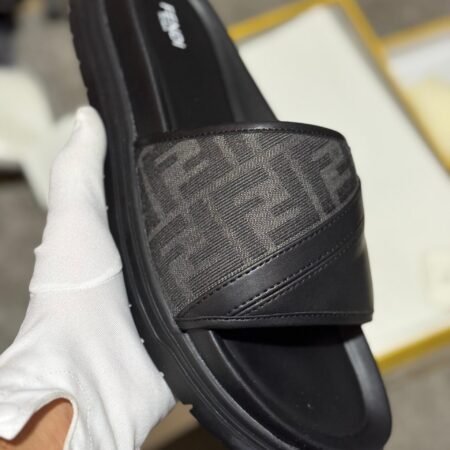 Fendi slider