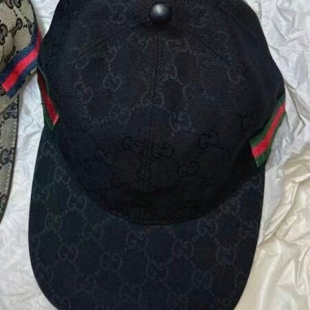 Gucci cap Cream