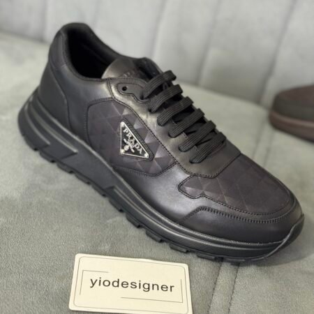 Prada sneaker