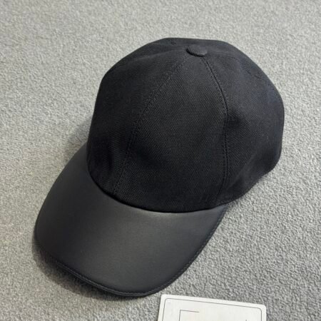 Hermes cap all black