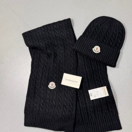 Moncler hat and scarf